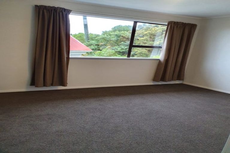Photo of property in 113 Percy Dyett Drive, Karori, Wellington, 6012