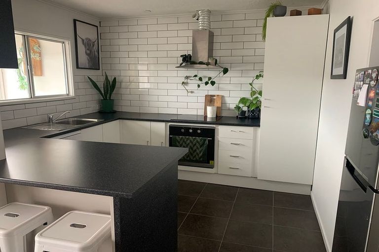 Photo of property in 7/195 Waterloo Road, Hutt Central, Lower Hutt, 5010