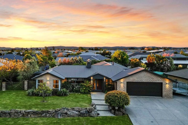 Photo of property in 19 Beaumont Drive, Rolleston, 7614