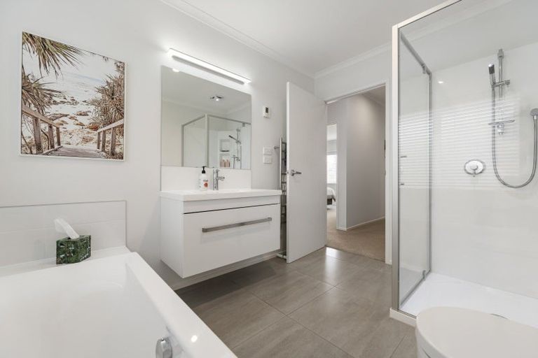 Photo of property in 116 Palm Springs Boulevard, Papamoa Beach, Papamoa, 3118