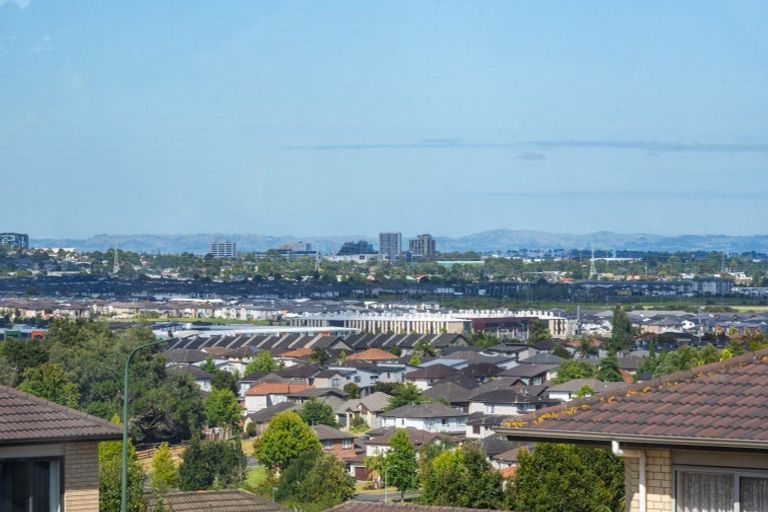 Photo of property in 231 Jeffs Road, Flat Bush, Auckland, 2016