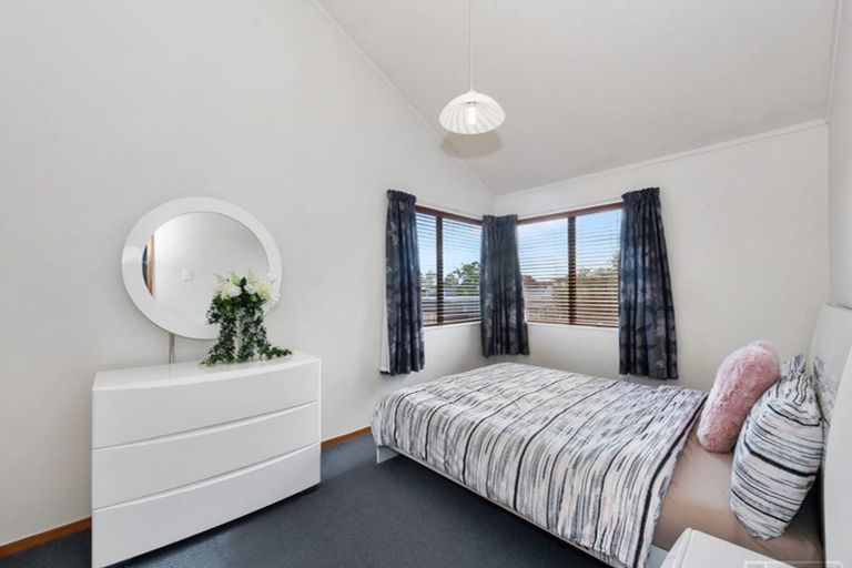 Photo of property in 300a Cambridge Road, Hillcrest, Hamilton, 3216