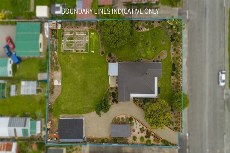 Photo of property in 43 Rhodes Street, Waimate, 7924