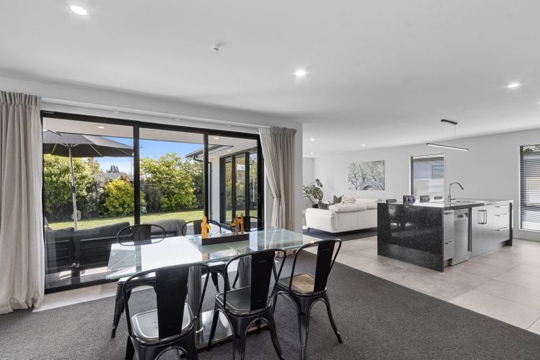 Photo of property in 2 Saxby Lane, Halswell, Christchurch, 8025