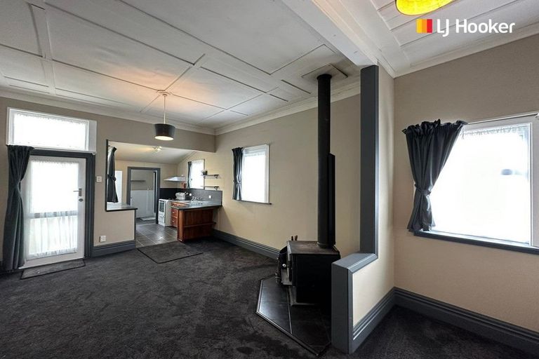 Photo of property in 255 Oxford Street, South Dunedin, Dunedin, 9012