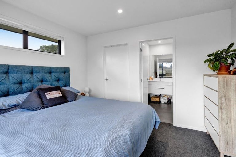 Photo of property in 1 Macbeth Street, Stratford, 4332