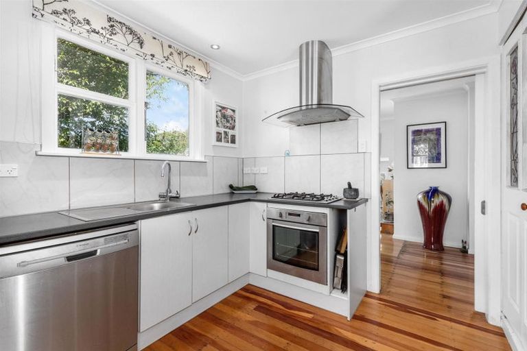 Photo of property in 12 Anthony Street, Tawa, Wellington, 5028