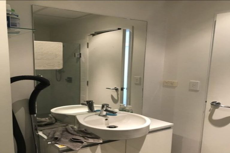 Photo of property in Precinct Apartments, 2207/6 Lorne Street, Auckland Central, Auckland, 1010