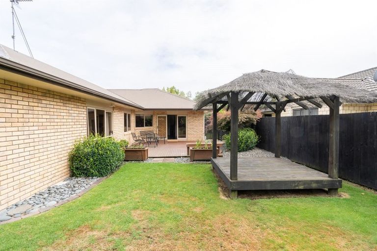 Photo of property in 22 Farringdon Avenue, Rototuna North, Hamilton, 3210