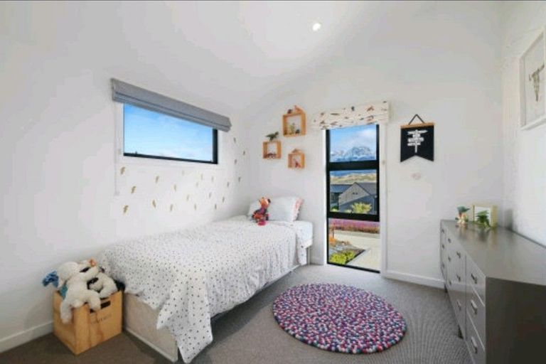 Photo of property in 4 Wanderer Lane, Jacks Point, Queenstown, 9371