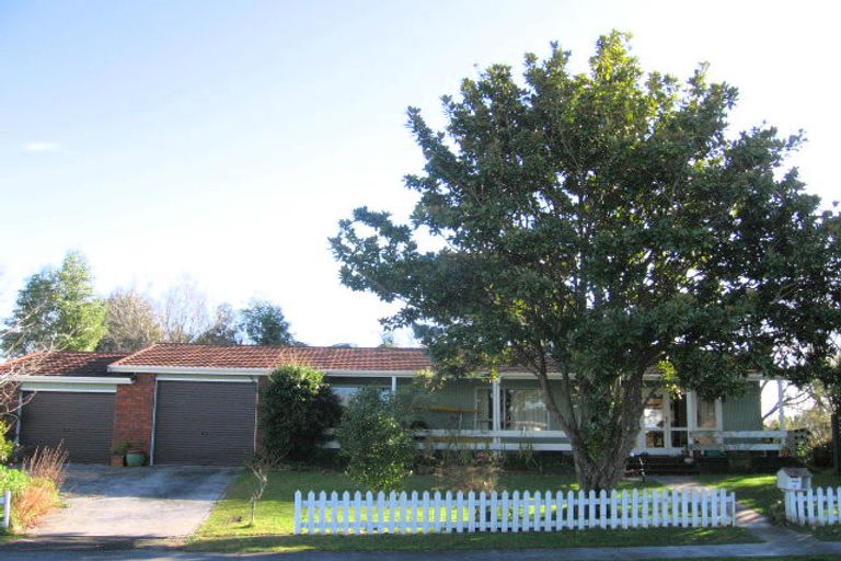 Photo of property in 15 Tanekaha Place, Pukete, Hamilton, 3200