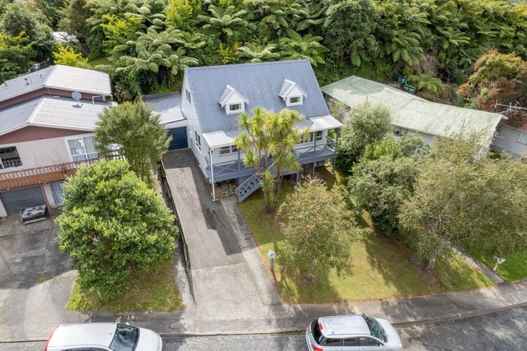Photo of property in 16 Gainsborough Grove, Belmont, Lower Hutt, 5010