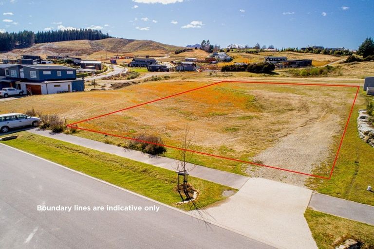 Photo of property in 26 Kotare Drive, Wanaka, 9305