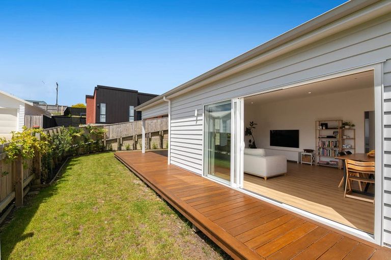 Photo of property in 35 Hewson Drive, Snells Beach, 0920