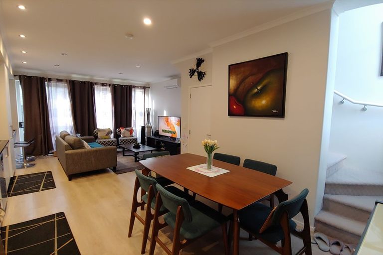 Photo of property in 9 Vincent Lane, Hobsonville, Auckland, 0616