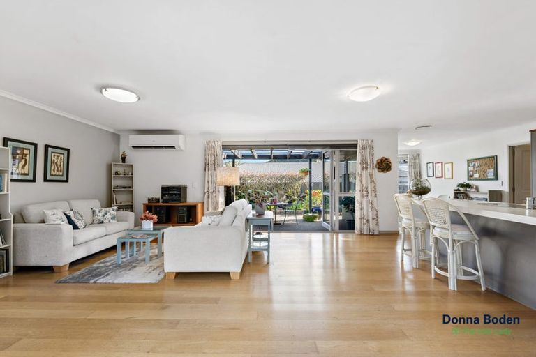 Photo of property in 1 Max Short Drive, Pukekohe, 2120