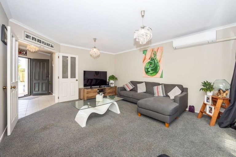 Photo of property in 66 Ayrshire Drive, Grandview Heights, Hamilton, 3200