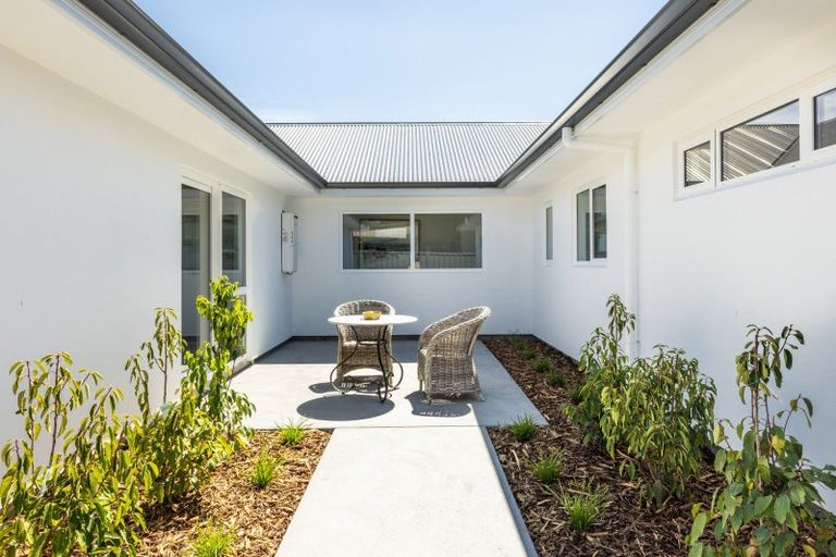 Photo of property in 67 Hunter Drive, Awatoto, Napier, 4110