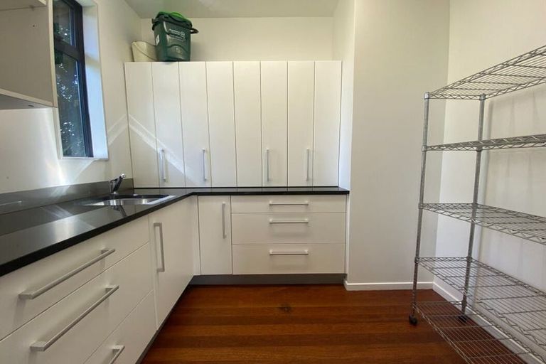 Photo of property in 68 Rame Road, Greenhithe, Auckland, 0632