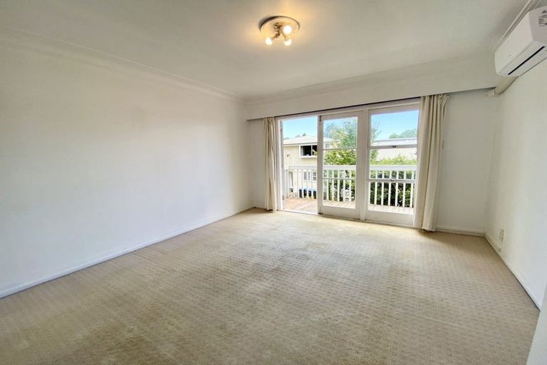 Photo of property in 128 Gillies Avenue, Taupo, 3330