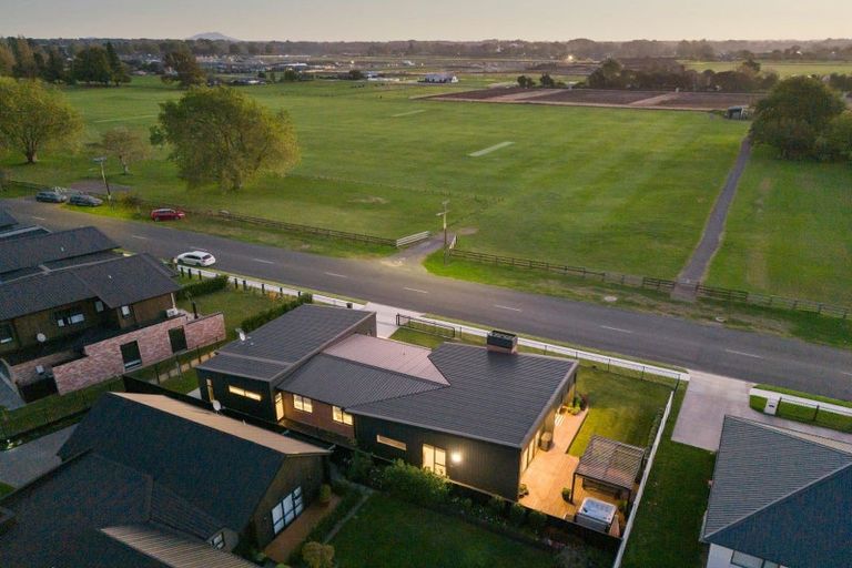 Photo of property in 77 Vogel Street, Cambridge, 3434