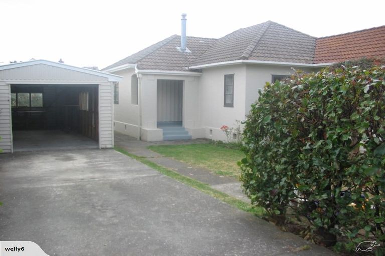 Photo of property in 1 Riverside Drive, Waiwhetu, Lower Hutt, 5010
