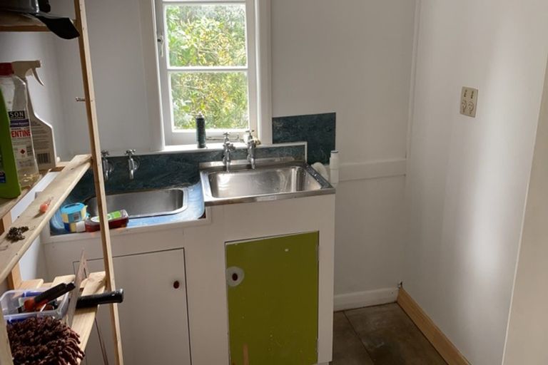 Photo of property in 24 Beverly Place, New Lynn, Auckland, 0600