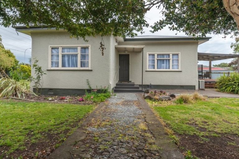 Photo of property in 44 Mckenzie Street, Levin, 5510