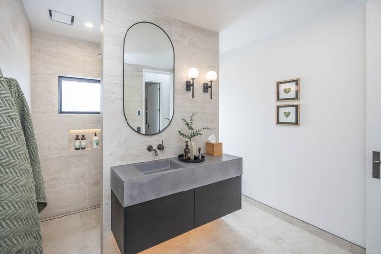 Photo of property in 43 Saint Andrews Terrace, St Andrews, Hamilton, 3200