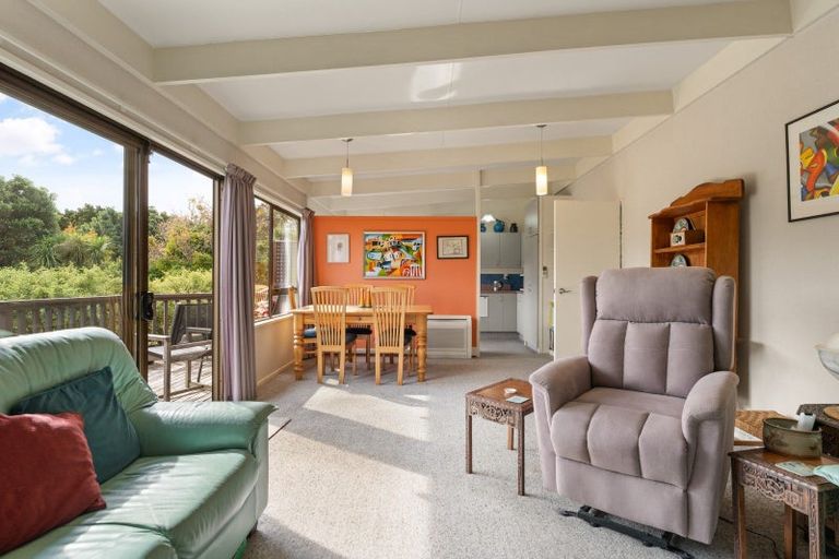 Photo of property in 23 Howard Street, Macandrew Bay, Dunedin, 9014