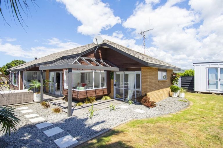 Photo of property in 34 Lotus Avenue, Mount Maunganui, 3116