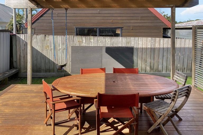 Photo of property in 40a Formby Avenue, Point Chevalier, Auckland, 1022