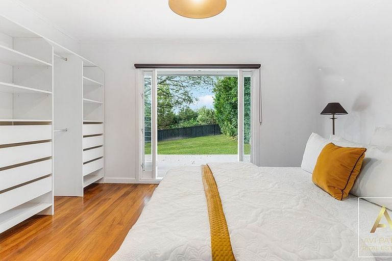 Photo of property in 21 Croydon Road, New Lynn, Auckland, 0600