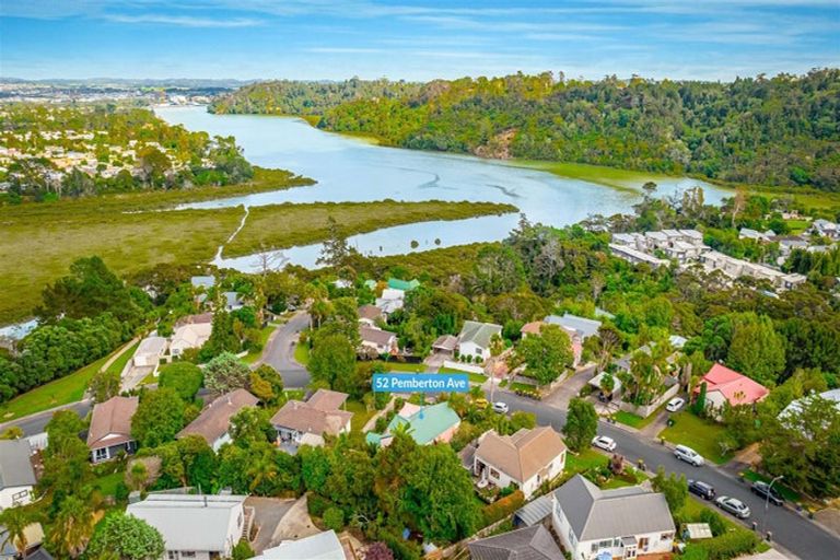 Photo of property in 52 Pemberton Avenue, Bayview, Auckland, 0629