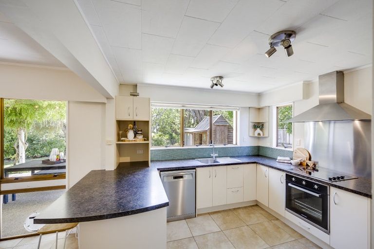 Photo of property in 16 Ngarimu Crescent, Taradale, Napier, 4112