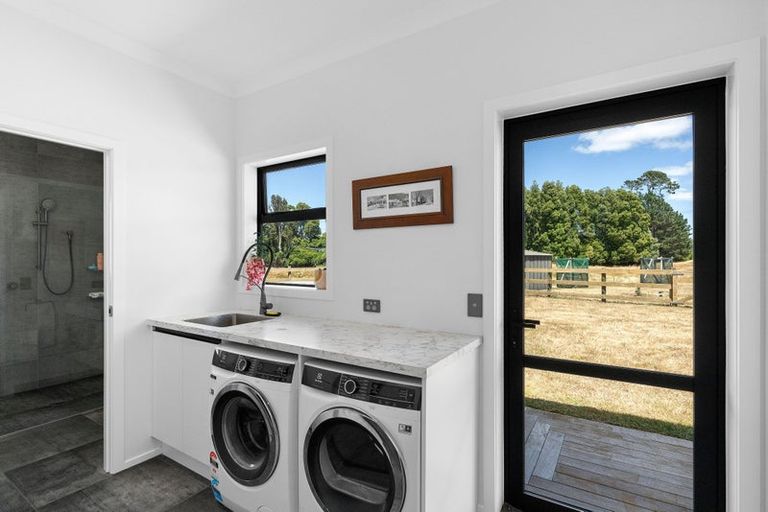 Photo of property in 947 Koputaroa Road, Koputaroa, Levin, 5575