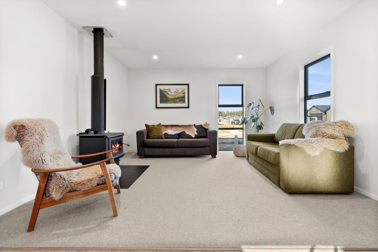 Photo of property in 19 Waddell Street, Lake Hawea, 9382