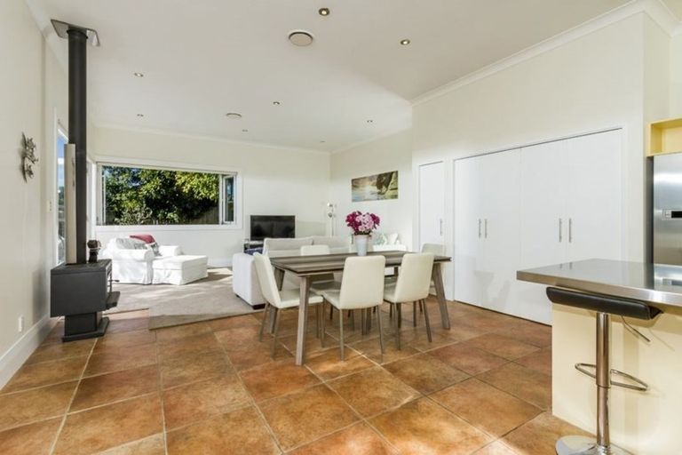 Photo of property in 7 Preston Avenue, Belmont, Auckland, 0622