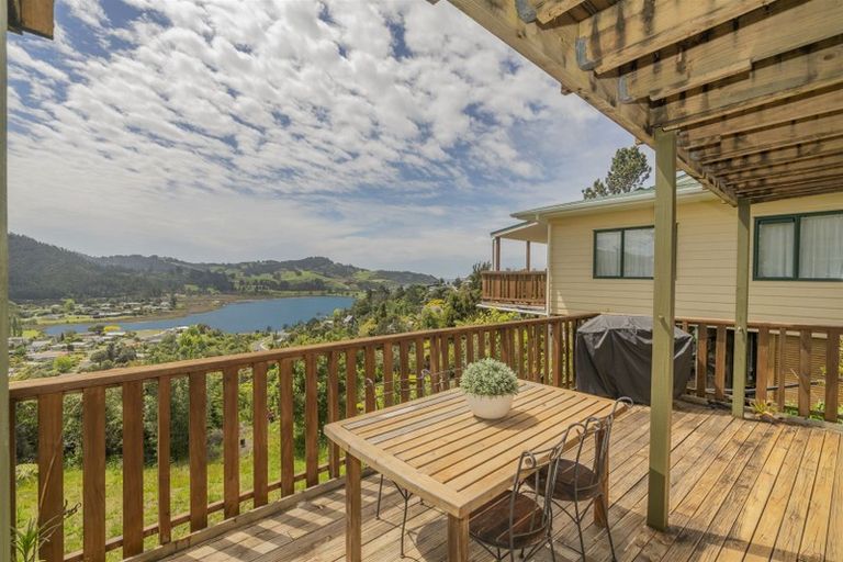 Photo of property in 27 Tairua Heights, Tairua, 3508
