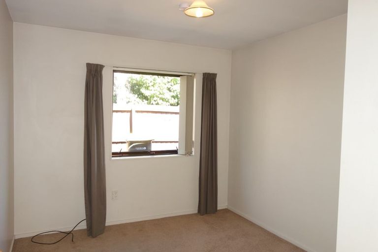 Photo of property in 2/67 Veitches Road, Casebrook, Christchurch, 8051