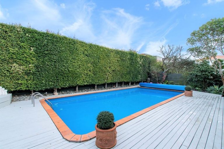 Photo of property in 3/32 Quebec Road, Milford, Auckland, 0620