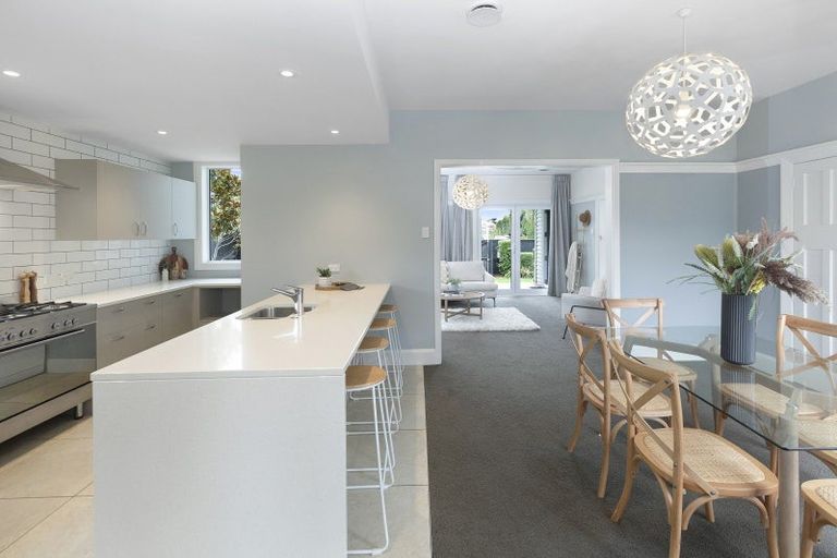 Photo of property in 2 Celia Street, Redcliffs, Christchurch, 8081