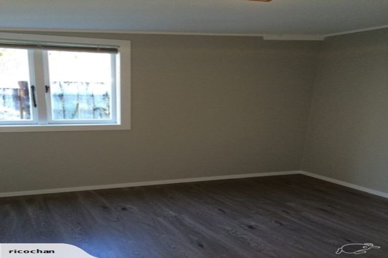 Photo of property in 45 Glen Marine Parade, Glendene, Auckland, 0602