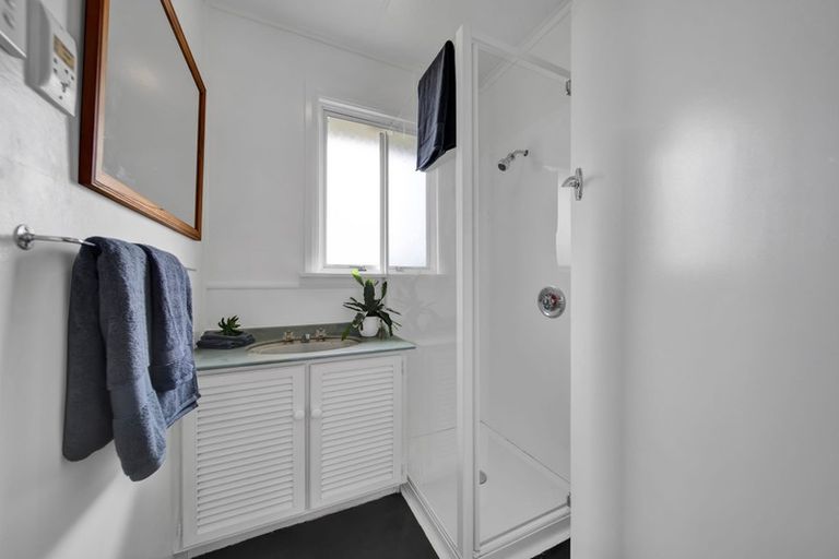 Photo of property in 184 Seaview Road, Westown, New Plymouth, 4310