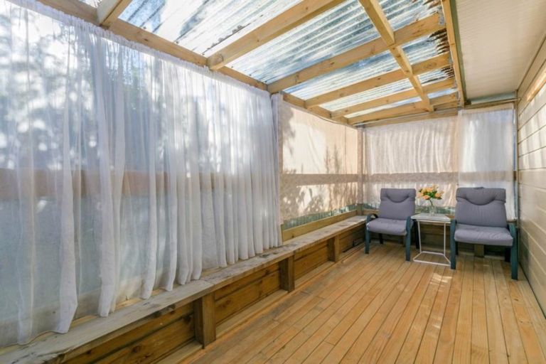 Photo of property in 2 Zion Road, Birkenhead, Auckland, 0626