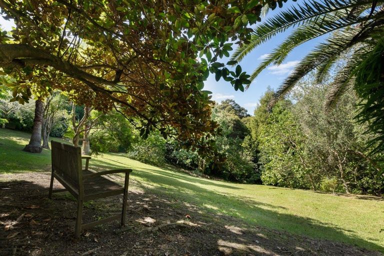 Photo of property in 730a South Titirangi Road, Titirangi, Auckland, 0604