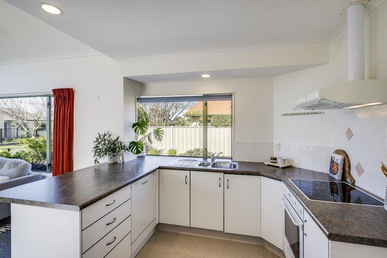 Photo of property in 3 Alderney Way, Taradale, Napier, 4112