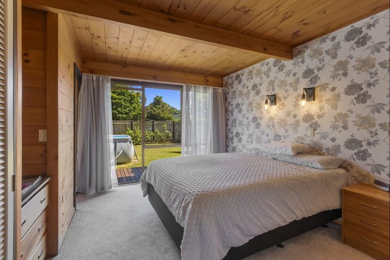 Photo of property in 12b Woodleigh Street, Frankleigh Park, New Plymouth, 4310