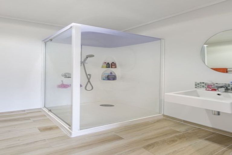 Photo of property in 7 Penton Road, Stanmore Bay, Whangaparaoa, 0932