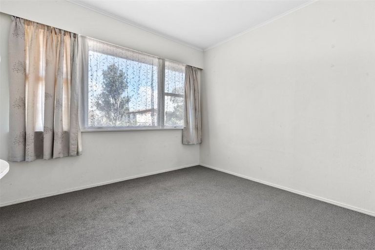 Photo of property in 24 Estuary Road, Weymouth, Auckland, 2103